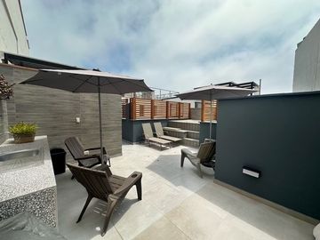 DEPARTAMENTO PH DUPLEX EN VENTA EN MIRAFLORES  CON TERRAZA