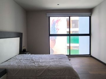 Depto. Exterior con balcón, 2 recámaras, en Colonia Roma, aceptamos créditos.