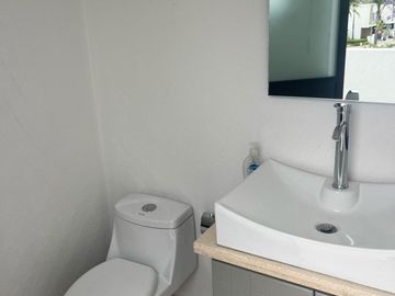 VENTA DE CASA EN LOMAS DE ANGELOPOLIS