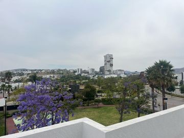 VENTA DE CASA EN LOMAS DE ANGELOPOLIS