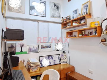 Casa De 3 Pisos En Zona Monumental - Iquitos