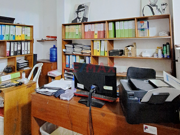 Casa De 3 Pisos En Zona Monumental - Iquitos