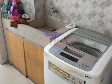 Casa De 3 Pisos En Zona Monumental - Iquitos