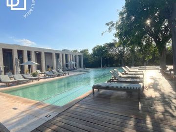 Terreno en venta dentro de Cabo Norte, Mérida con casa club premium