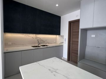 Departamento en Venta en La Urb. River Park - Km 4.5 Samborondon