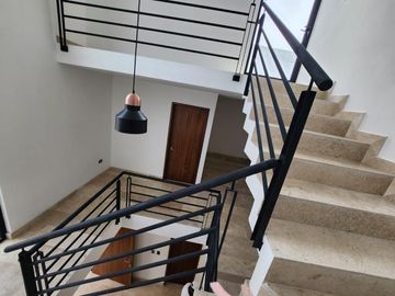 CASA EN VENTA EN LOMAS DE ANGELOPOLIS
