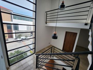 CASA EN VENTA EN LOMAS DE ANGELOPOLIS