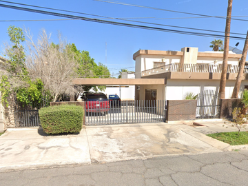 Casa en Colonia Nueva Mexicali Baja California. Remates Exclusivos, Tu nuevo hogar te espera.