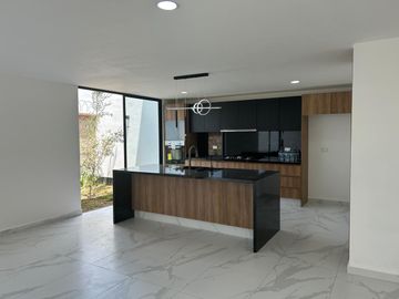 Venta Casa Parque Chiapas, Lomas de Angelópolis Cascatta