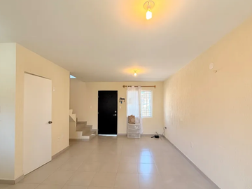 VENDO CASA EN FRACC. EL PARAISO, TLAJOMULCO CERCA AEROPUERTO GUADALAJARA