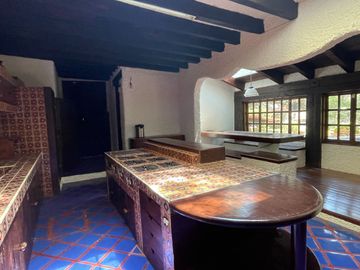 CASA  EN VENTA EN SAN MATEO TLALTENANGO A 10 MINUTOS DE SANTA FE