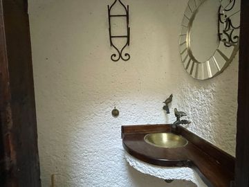 CASA  EN VENTA EN SAN MATEO TLALTENANGO A 10 MINUTOS DE SANTA FE