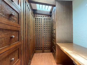 CASA  EN VENTA EN SAN MATEO TLALTENANGO A 10 MINUTOS DE SANTA FE