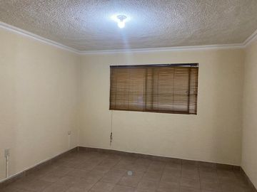 CASA EN VENTA, EN EL FRACCIONAMIENTO VILLA VERDE, EN CÓRDOBA VER.