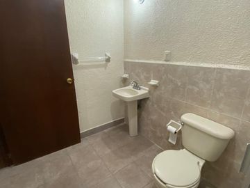 CASA EN VENTA, EN EL FRACCIONAMIENTO VILLA VERDE, EN CÓRDOBA VER.
