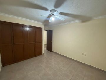 CASA EN VENTA, EN EL FRACCIONAMIENTO VILLA VERDE, EN CÓRDOBA VER.