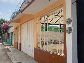SE VENDE CASA