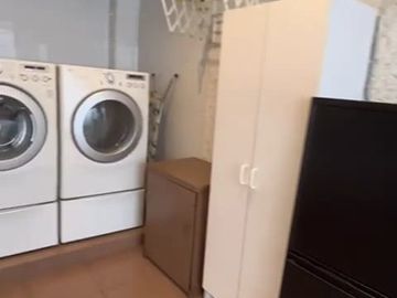 Casa con grandes espacios y súper ubicada