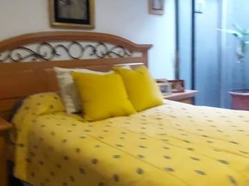 Casa con grandes espacios y súper ubicada