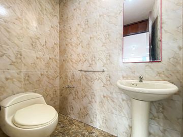 Vendo Duplex En Calle Las Violetas - Urb Los Jardines (Smp)