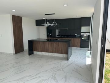 Venta Casa Parque Chiapas, Lomas de Angelópolis Cascatta