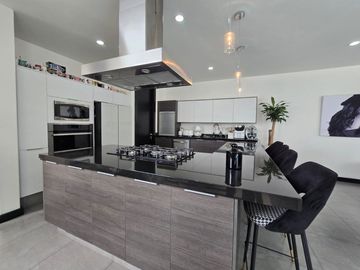 Casa en venta en fraccionamiento Valle Imperial