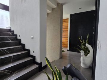 Casa en venta en fraccionamiento Valle Imperial