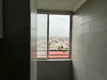 Se Vende Amplio 2d+estacion.+bodega. Metro Santa Isabel