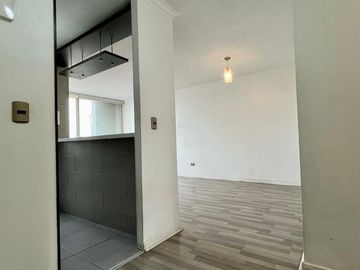 Se Vende Amplio 2d+estacion.+bodega. Metro Santa Isabel