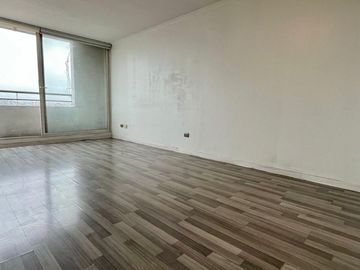 Se Vende Amplio 2d+estacion.+bodega. Metro Santa Isabel