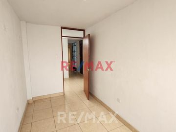 Venta De Departamento En 3Er Piso En El Agustino