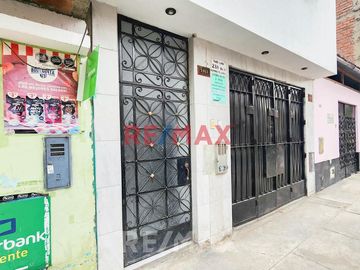 Venta De Departamento En 3Er Piso En El Agustino