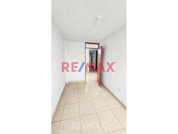 Venta De Departamento En 3Er Piso En El Agustino