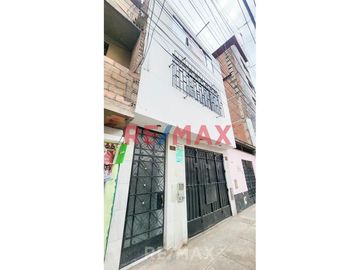 Venta De Departamento En 3Er Piso En El Agustino
