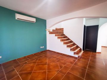 Santa Fe Merida Casa En Venta 3 Habitaciones Y Alberca En Privada Ficus