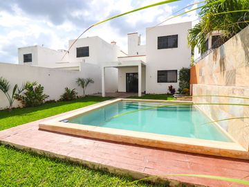 Santa Fe Merida Casa En Venta 3 Habitaciones Y Alberca En Privada Ficus