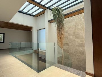 Bonita casa en venta en Altozano club de Golf zona plana