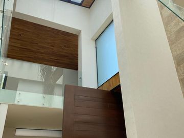 Bonita casa en venta en Altozano club de Golf zona plana