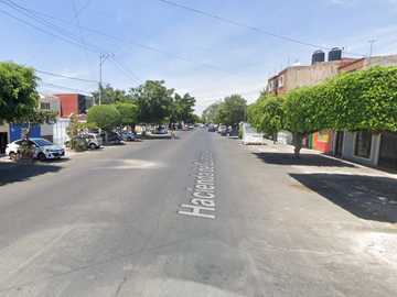 VENDO CASA EN OBLATOS, GUADALAJARA CERCA DE ESTADIO JALISCO