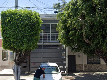VENDO CASA EN OBLATOS, GUADALAJARA CERCA DE ESTADIO JALISCO