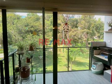 🌿 ¡Vive Frente Al Parque En El Corazón De San Isidro! 🌿