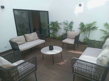 🌿 ¡Vive Frente Al Parque En El Corazón De San Isidro! 🌿