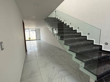 Casa en Venta en Parque Nayarith Lomas de Angelópolis San Andres Cholula Puebla