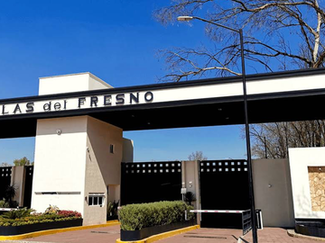 VENDO CASA EN FRACC. VILLAS DEL FRESNO, CUAUTITLAN CERCA AEROPUERTO