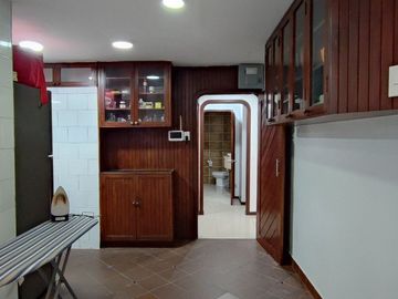 Casa remodelada en venta en el barrio Centenario - Sur de Guayaquil