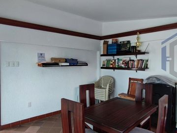 Casa remodelada en venta en el barrio Centenario - Sur de Guayaquil