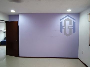 Casa remodelada en venta en el barrio Centenario - Sur de Guayaquil