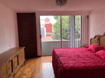 ECHEGARAY CASA EN VENTA