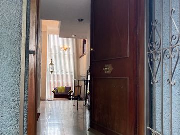 ECHEGARAY CASA EN VENTA