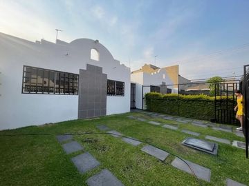 VENDO CASA DE 2 NIVELES  EN FRACC CLAVELES CUAUTLA